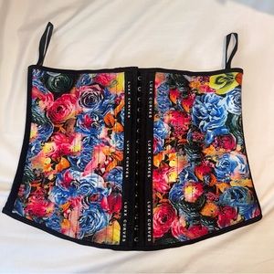 Luxx Curves Waist Trainer